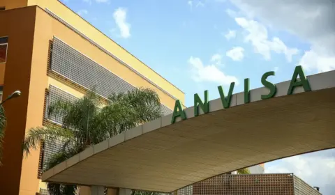 Anvisa abre concurso com 50 vagas de nível superior e salário de R$ 16,4 mil