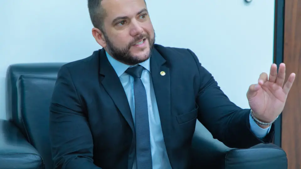 Deputado bolsonarista Carlos Jordy é alvo de operação da PF contra atos golpistas