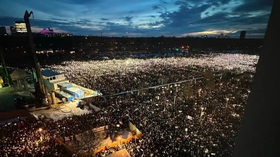 Mais de 1 milhão protestam contra a extrema direita na Alemanha