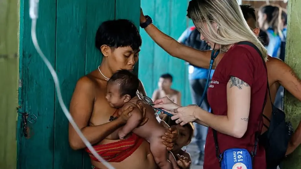 ‘Governo teria condições de fazer algo mais efetivo pelos yanomamis’, diz Apib