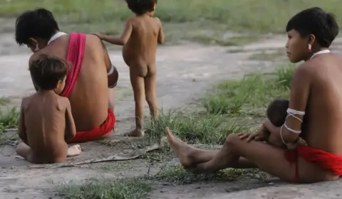 Forças Armadas levarão 15 mil cestas de alimentos aos Yanomami