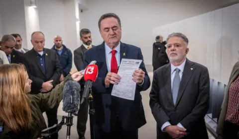 Chanceler israelense diz que Lula é persona non grata até que se retrate