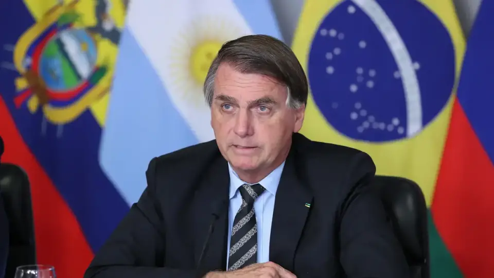 Bolsonaro é intimado pela PF a depor sobre tentativa de golpe