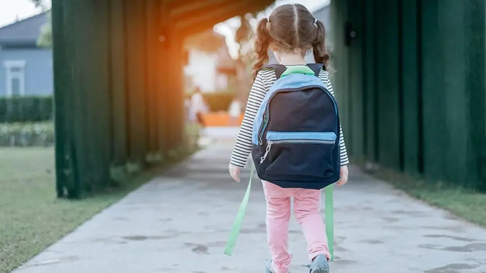 O que os colégios podem incluir na lista de materiais dos alunos?