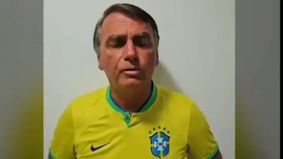 Bolsonaro convoca manifestação a favor de si próprio na avenida Paulista