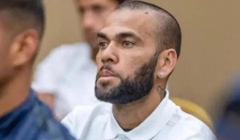 Daniel Alves começa a ser julgado hoje por estupro, na Espanha