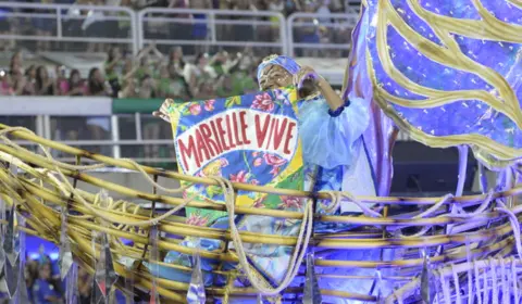 Enredo da Portela denunciou racismo e emocionou o Sambódromo