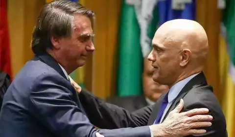 Bolsonaro pede que Alexandre de Moraes seja afastado de investigações sobre golpe