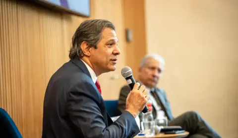 Socorro a aéreas não terá dinheiro do Tesouro, diz Haddad