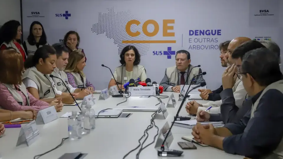 Ministério da Saúde estuda ampliar oferta da vacina contra dengue