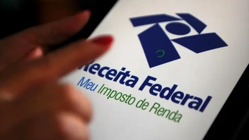 Receita paga hoje 3º lote de restituição do Imposto de Renda 2024; veja o calendário