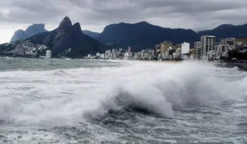 Entenda a PEC que propõe privatizar áreas da União no litoral brasileiro