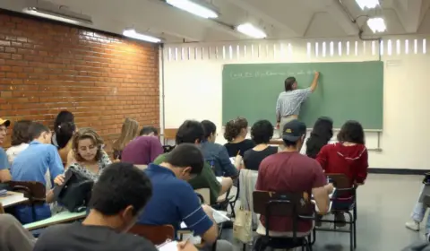 Faculdades para quem passou dos 30 anos se formar rapidamente