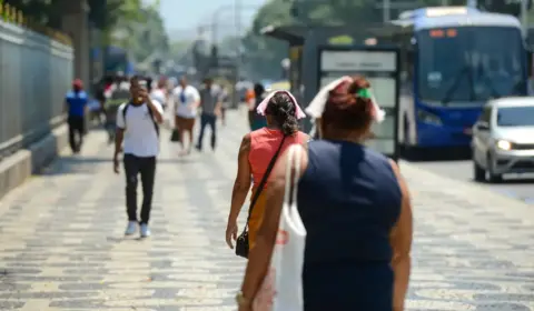 ‘Bolha de calor’ pode levar temperaturas a 45 °C até o fim do verão; entenda