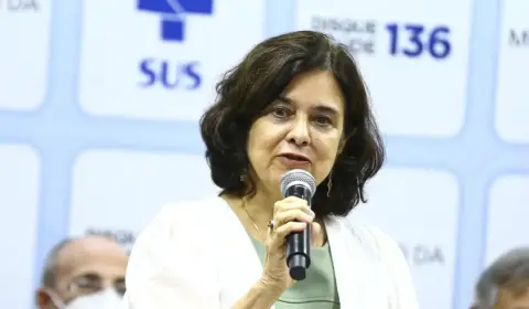 Governo anterior negou e abandonou a ciência, diz ministra Nísia Trindade