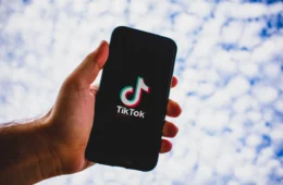 Suprema Corte dos EUA rejeita recurso do TikTok, que pode ser banido