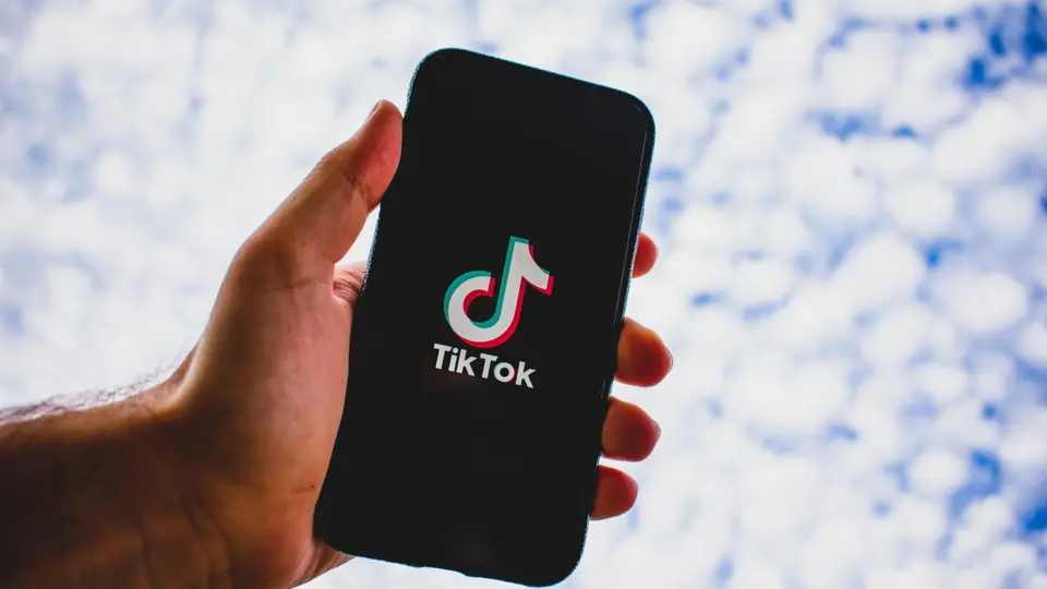 União Europeia ameaça suspender programa TikTok Lite