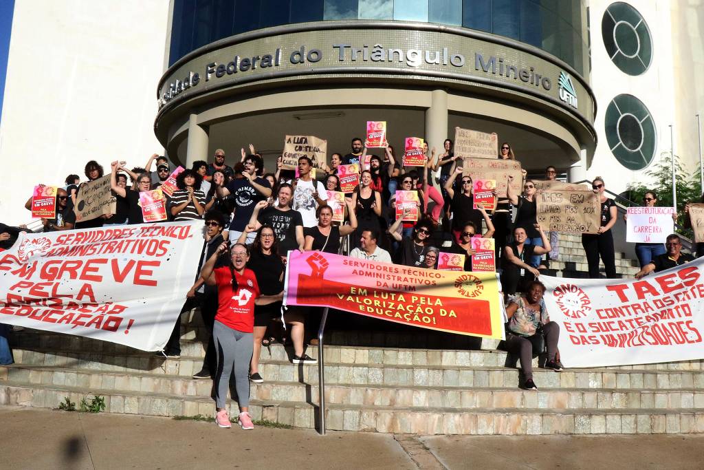 Greve na Universidade do Triângulo Mineiro