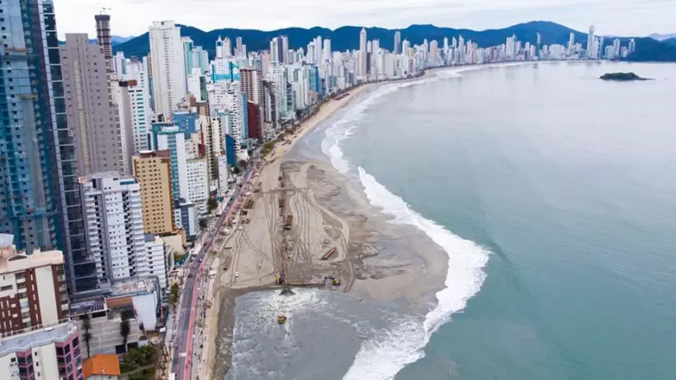 Grupo quer construir prédio residencial mais alto do mundo em Balneário Camboriú (SC)