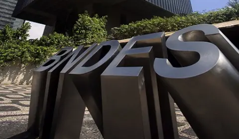 BNDES divulga edital de concurso com 150 vagas e salários de R$ 20,9 mil