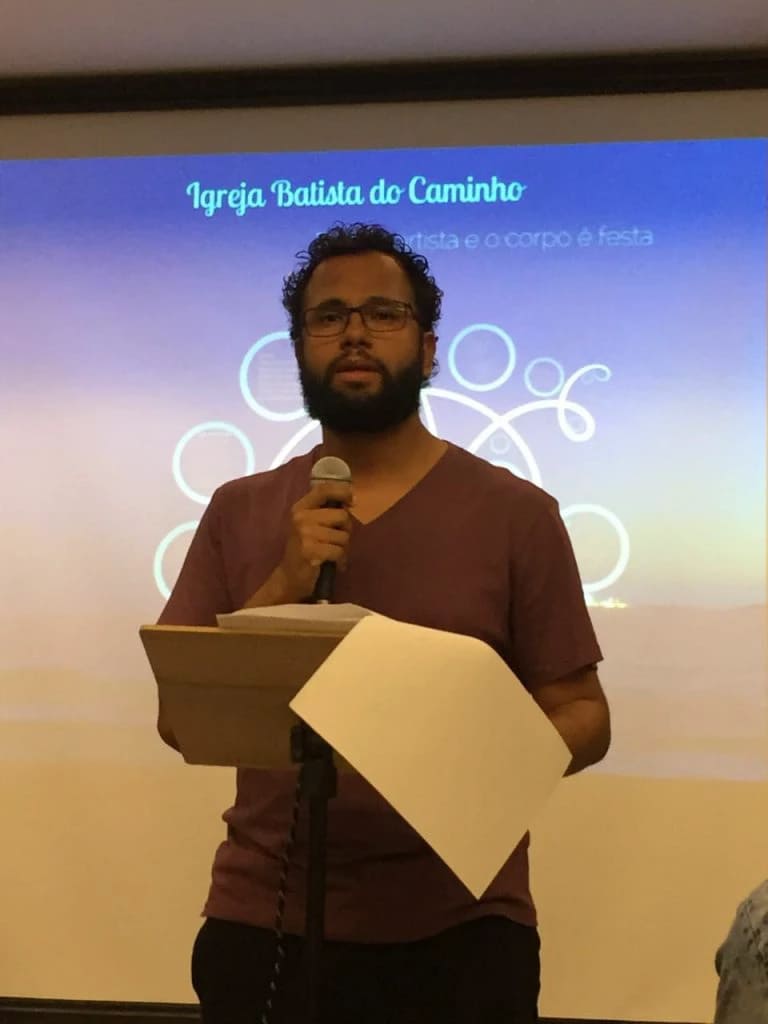 pastor henrique vieira igreja