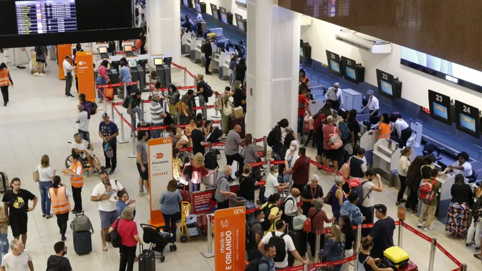 Programa de passagens aéreas acessíveis deve começar ainda em abril