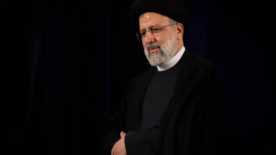 Irã confirma morte de presidente Ebrahim Raisi após queda de helicóptero