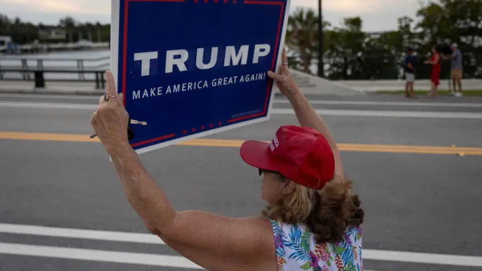 Apoiadores de Trump pedem tumultos e represálias violentas após condenação