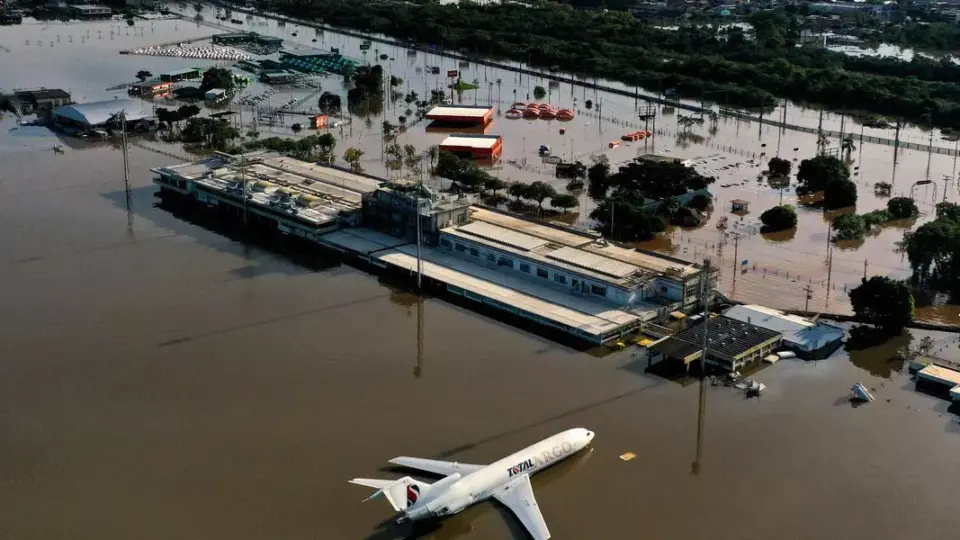 Fraport nega que aeroporto de Porto Alegre será reaberto em setembro, diz site