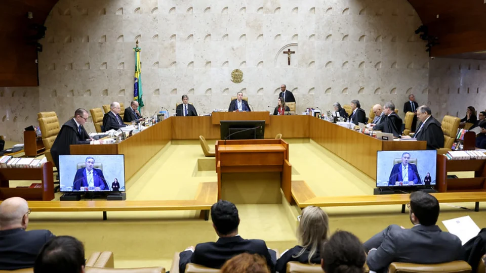 Senado já tem ao menos 47 pedidos de impeachment contra ministros do STF