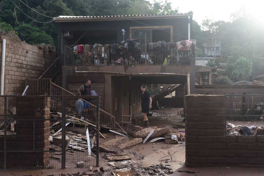 Destruição causada pelos temporais e enchentes em Cruzeiro do Sul (Diogo Zanatta/ICL Notícias)