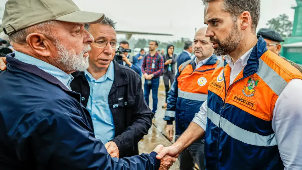 Porto Alegre terá enchente jamais vista, diz governador Eduardo Leite