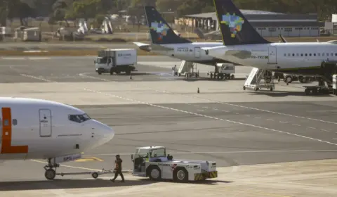 Empresas aéreas anunciam voos para Base de Canoas a partir do fim do mês