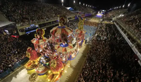 Carnaval de 2025 terá três dias de desfiles na Marquês de Sapucaí, no Rio de Janeiro