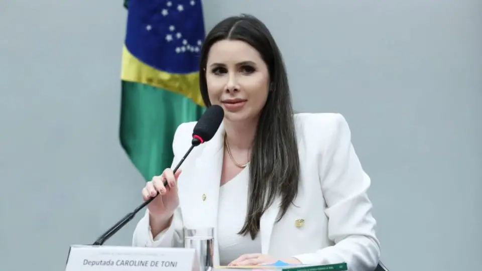 CCJ da Câmara prioriza projetos da extrema direita sob comando de bolsonarista