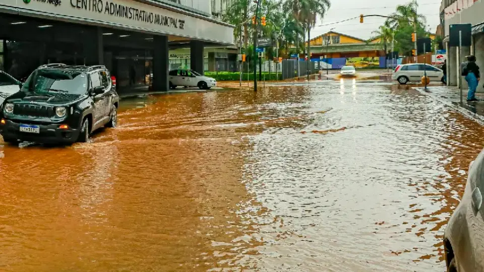 Nível do Guaíba volta a ficar abaixo dos 4 metros e cai para 3,99 metros