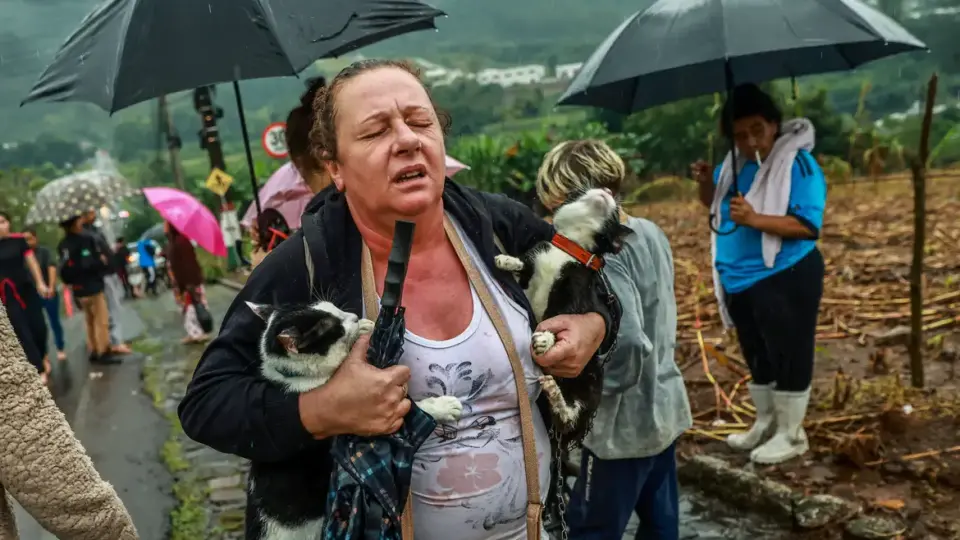 Número de desalojados dobra em 24 horas no Rio Grande do Sul