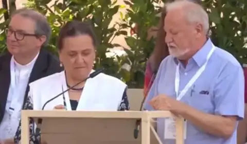 Stedile cita Casaldáliga em encontro com papa Francisco: ‘malditas sejam todas as cercas’