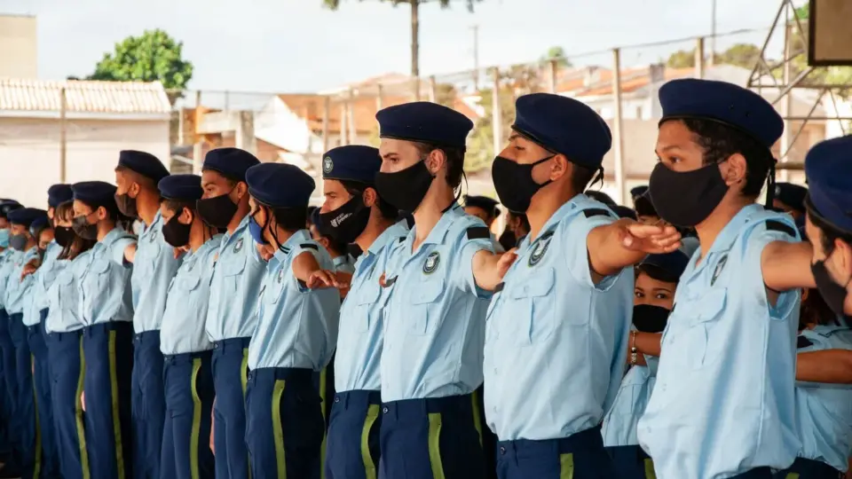 PSOL aciona STF contra lei das escolas cívico-militares de Tarcísio