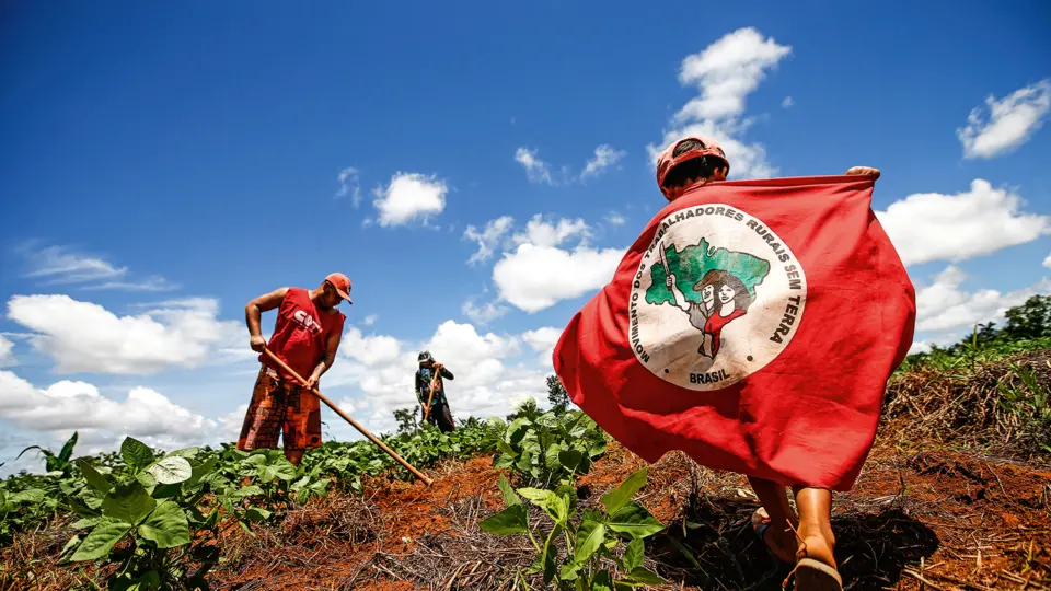 Câmara aprova PL que ataca movimentos sociais de democratização da terra