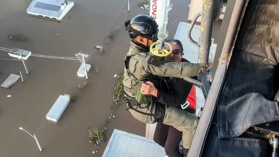 Enchentes afetam saúde mental de moradores da capital gaúcha