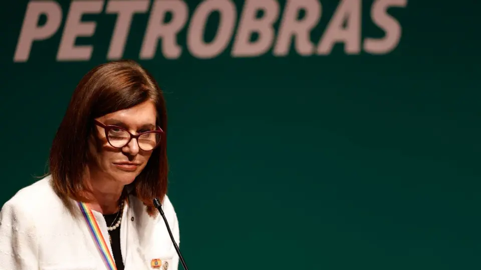 Presidente da Petrobras promete gestão alinhada com governo