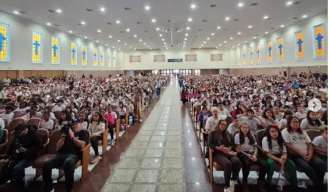 Atividade em igreja e afastamento de professora expõem educação de SC