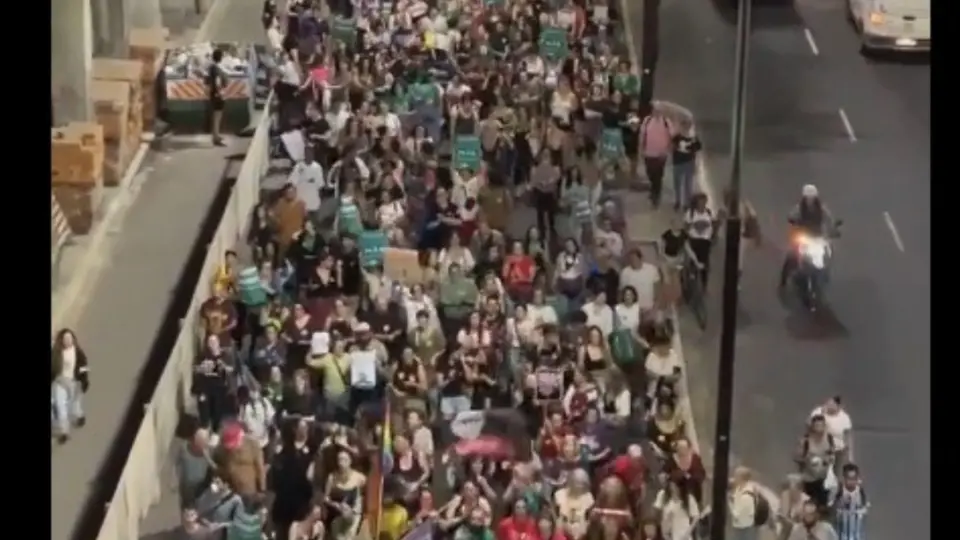 Pelo segundo dia, povo vai às ruas em atos de protesto contra PL do Estupro; veja agenda