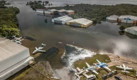 Aeroporto de Porto Alegre deverá ser reaberto em dezembro, diz concessionária