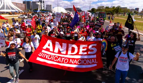 Presidente do sindicato dos professores universitários considera ‘negativa’ posição do governo