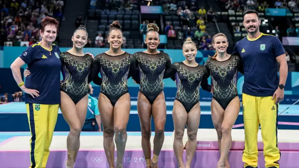 Brasil conquista medalha de bronze por equipe na ginástica artística feminina