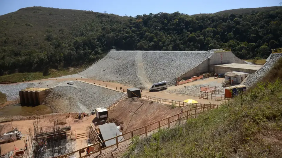 Relatório de segurança aponta 45 barragens de Minas Gerais em risco