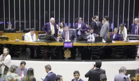 Câmara aprova em primeiro turno PEC da Anistia para dívidas de partidos políticos