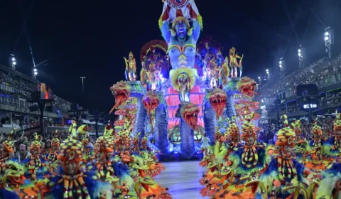 Escolas de samba do Rio vão mostrar enredos de 2025 na Cidade do Samba